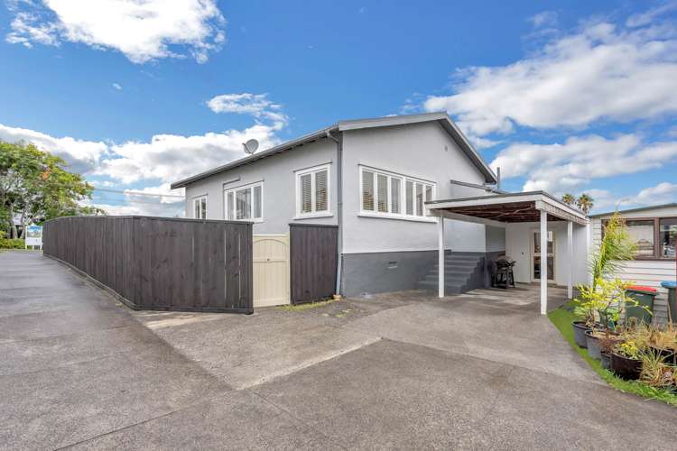 63 Commissariat Road Mount Wellington_17