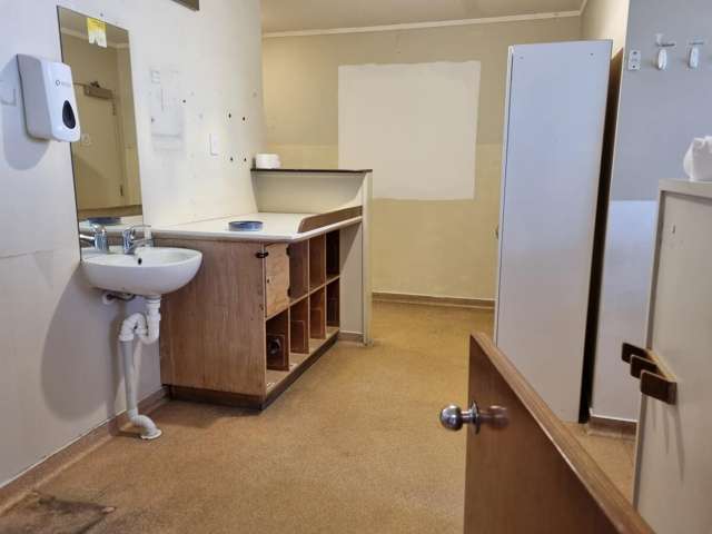 Whole rear building, 238 Thorndon Quay Thorndon_4
