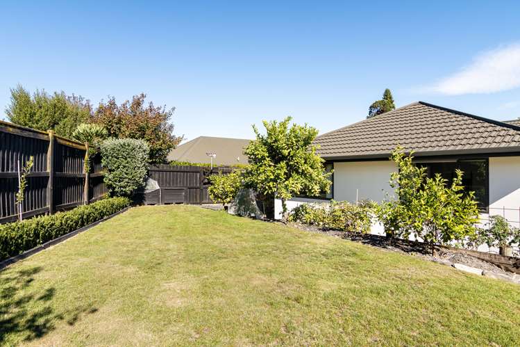 23 Kingsford Drive Stoke_13