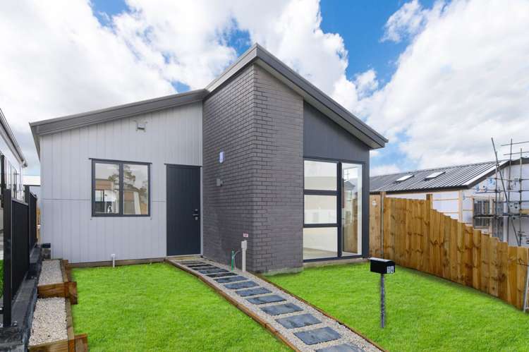 14 Taiororua Avenue Massey_15