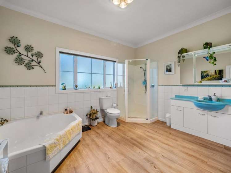 1 Farm Road Allenton_25