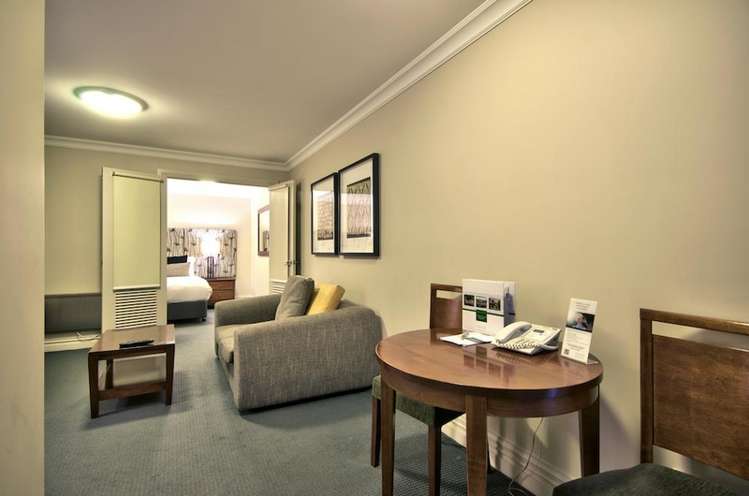 Lake Esplanade Queenstown_7