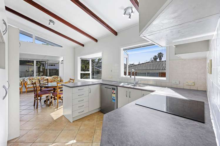 43 Beechdale Crescent Pakuranga Heights_14