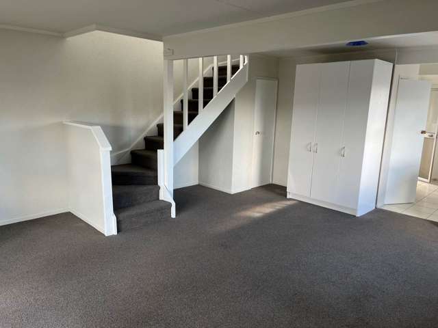 5/5 Thorn Place Papatoetoe_2