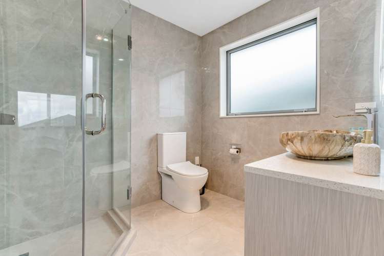 10 Perehia Road Flat Bush_19