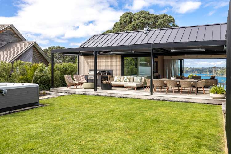 8 Waikare Road Oneroa_17