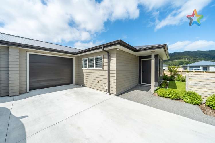2 Ron Fawcett Way Wainuiomata_18