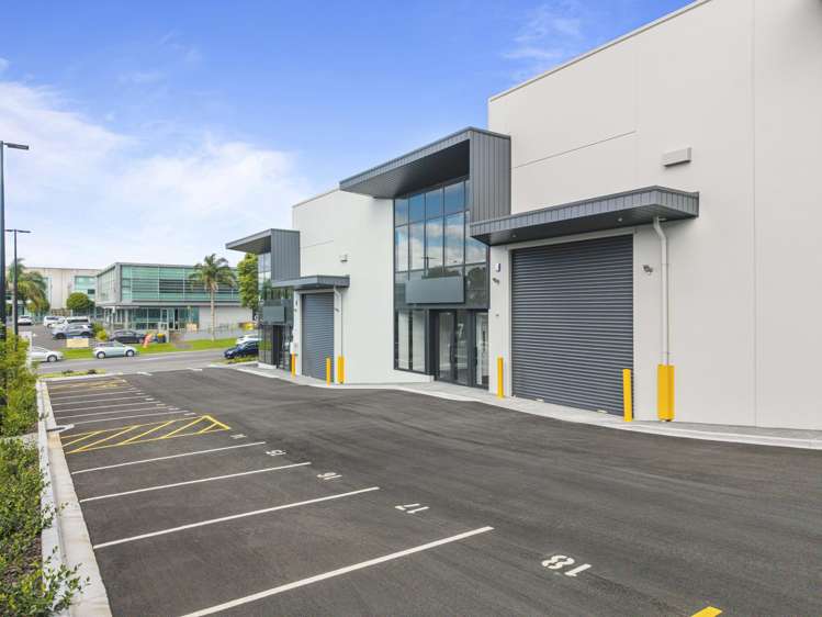 7/11 Triton Drive Albany_8