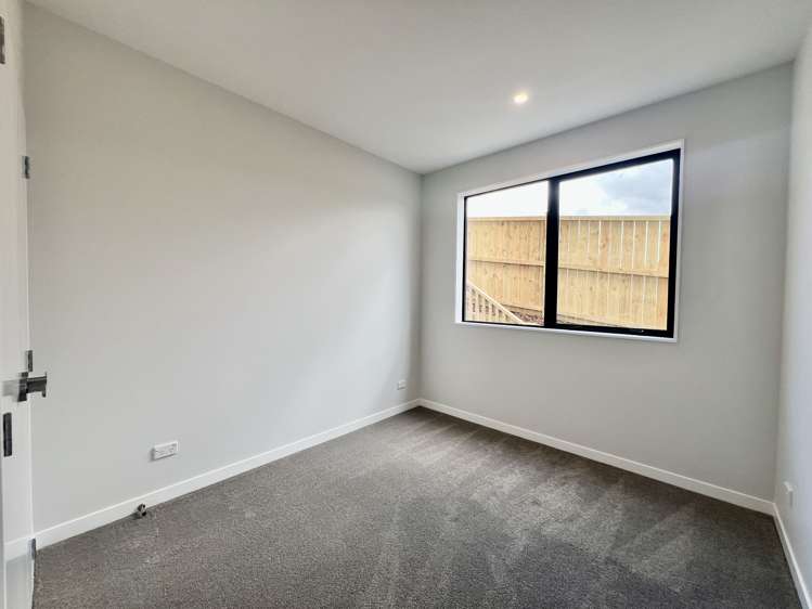 33 Kaupeka Road Millwater_11