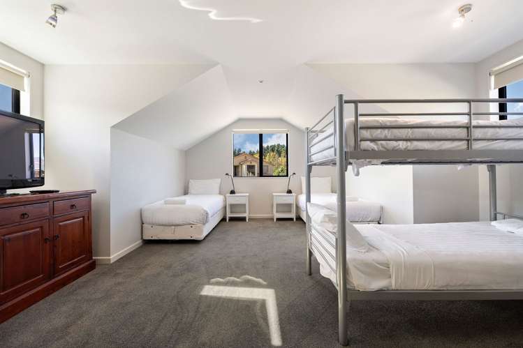 74 Kings Drive Wanaka_18