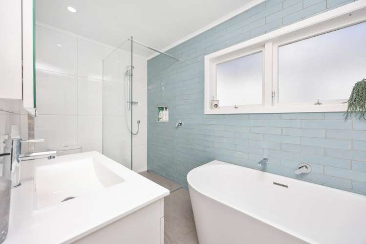 1/30 Selwyn Crescent Forrest Hill_13