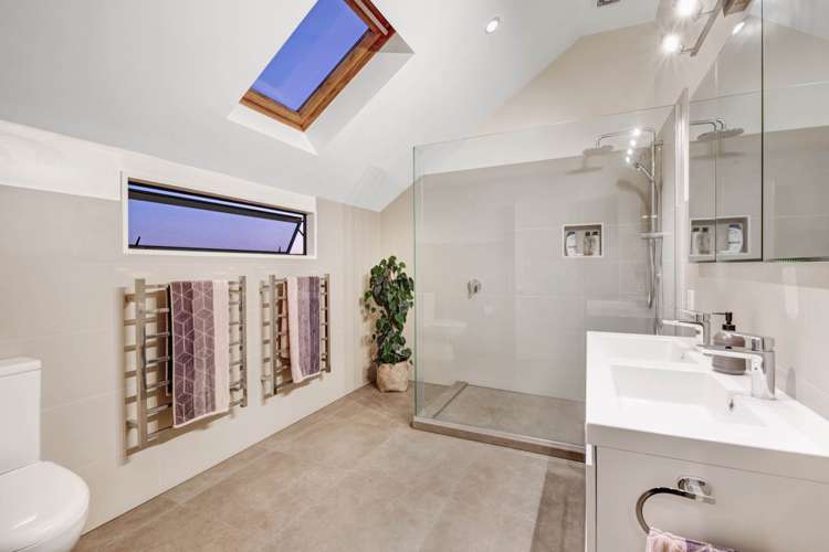 5 Kahala Place West Harbour_22