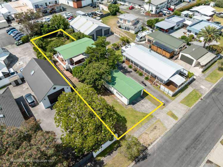 100 Charleston Avenue Whangamata_0