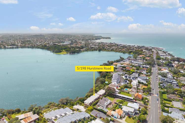 5/198 Hurstmere Road Takapuna_23