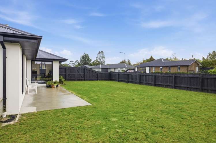 45 Suffolk Drive 11099_19