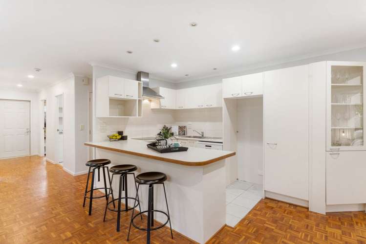 21 Frenz Drive Titirangi_8