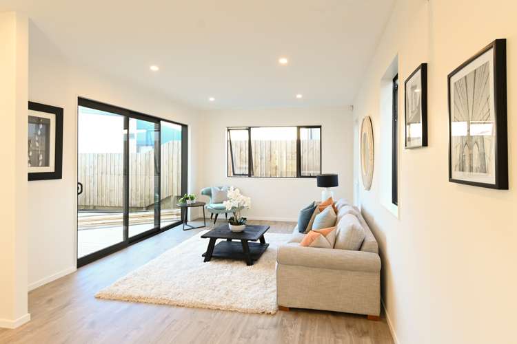 4b Ropata Avenue Point England_9