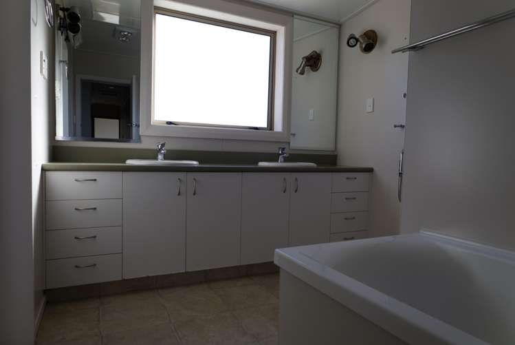 6 Yarmouth Street Balclutha_23