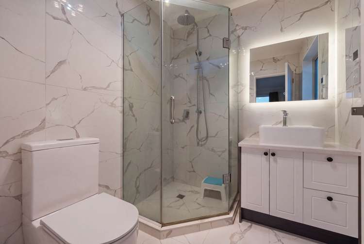 6 Puruatanga Drive Flat Bush_22