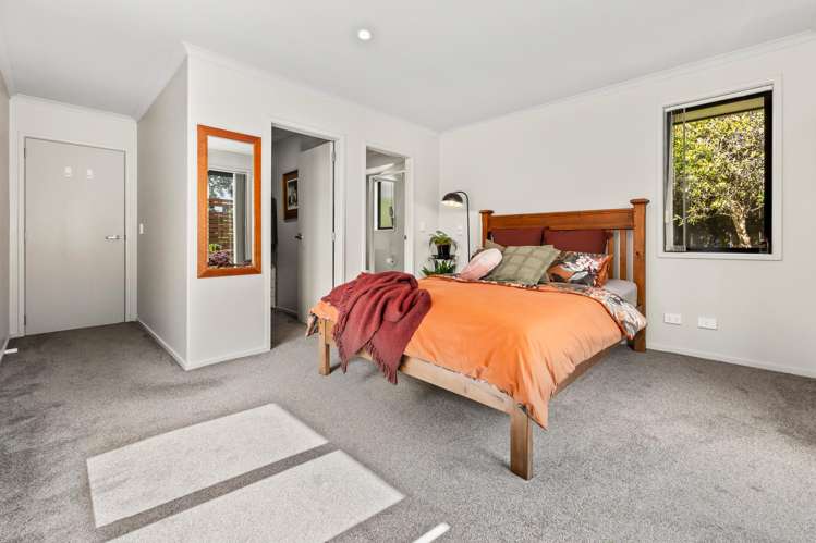 1 Simpson Crescent Raumati Beach_13