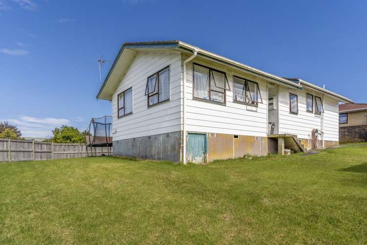 1 Tabitha Crescent Henderson_23