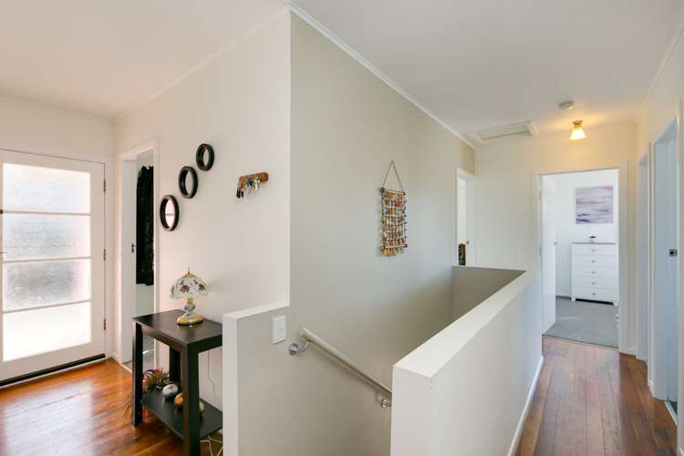 44 Bracken Road Paparangi_11