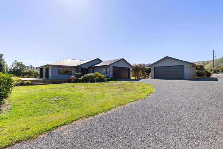 67 Albert Road Tokomaru_38