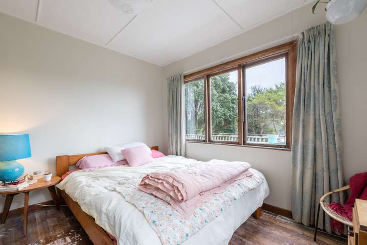 187 Victory Road Laingholm_12