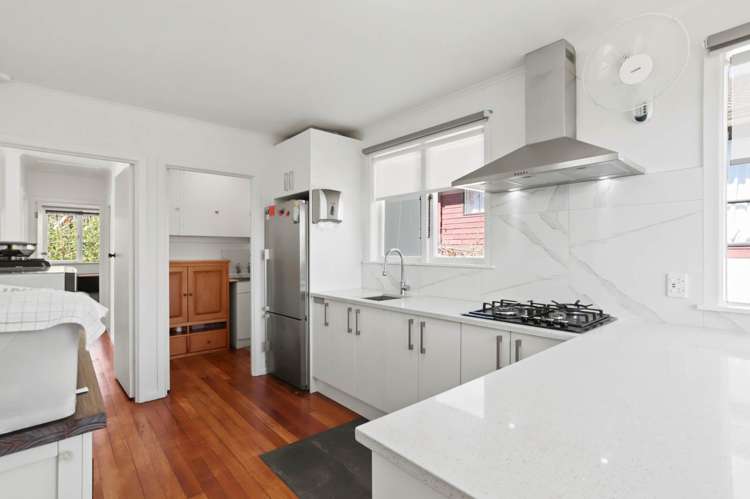 39 Newington Road Henderson_5