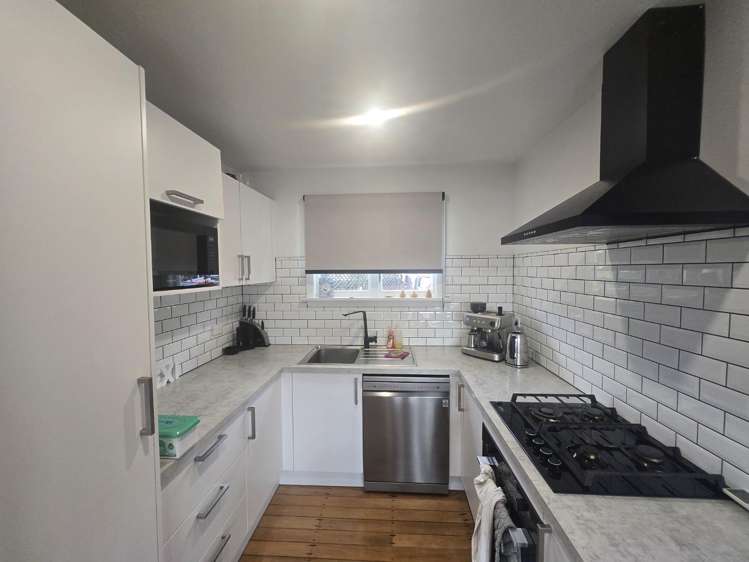 10 Lucienne Place Hillsborough_3