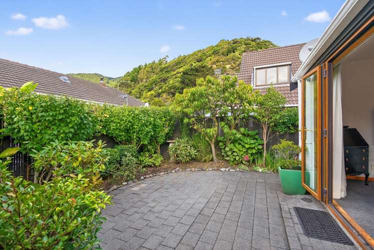 2/130 Muritai Road Eastbourne_16