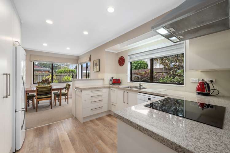 2/7 Mirabell Place Golflands_5