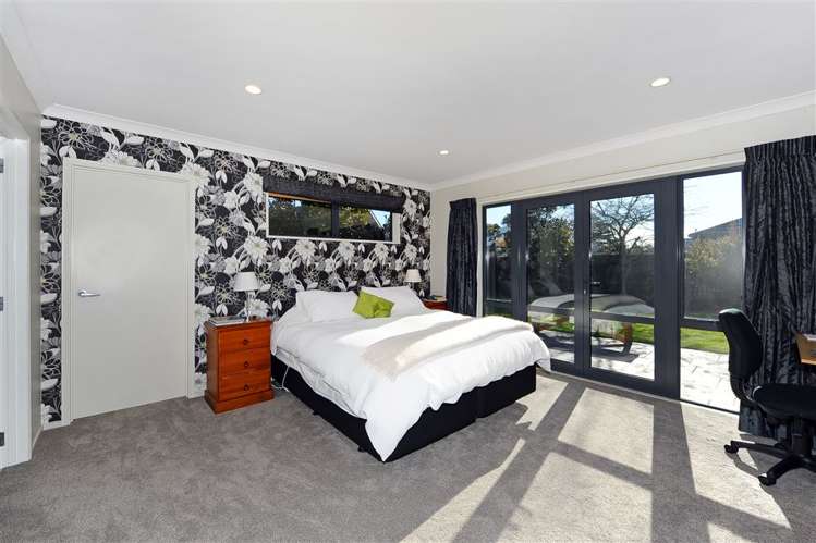 6 John Morel Place Parklands_5