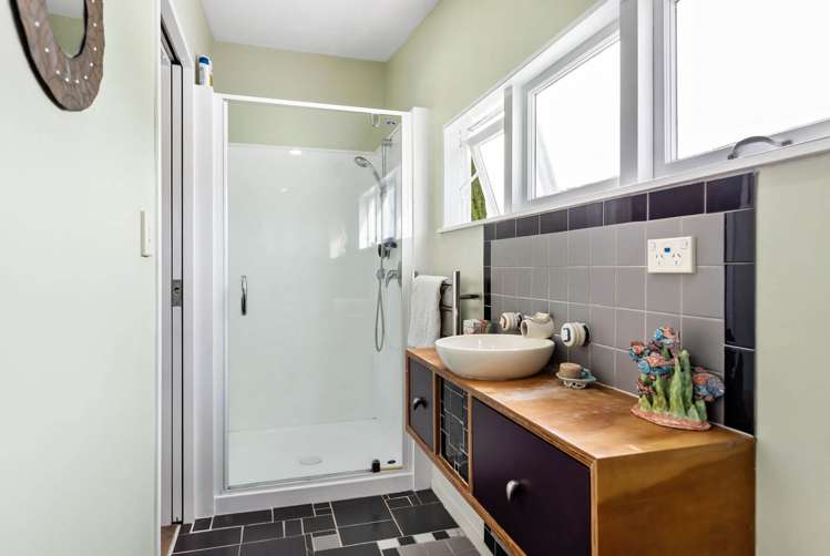 300 Point Chevalier Road Point Chevalier_11