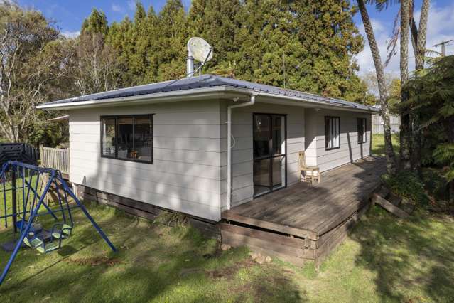 8 Poland Street Waikino_4