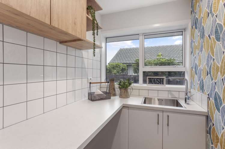 22 Skerten Avenue Hornby_13
