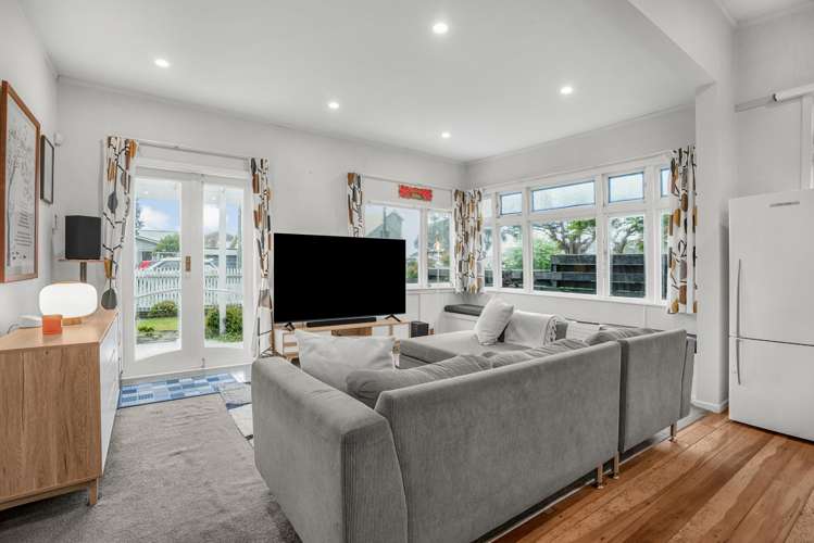 21 Tuatoru Street Eastbourne_7