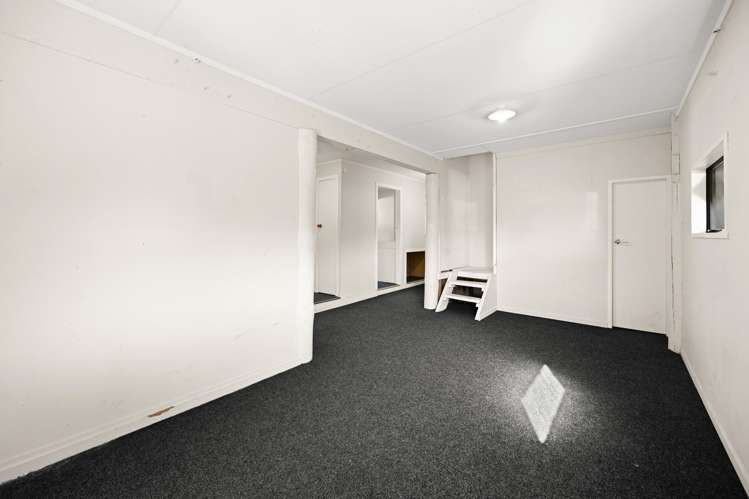 83 Gilbass Avenue Hamilton Lake_16