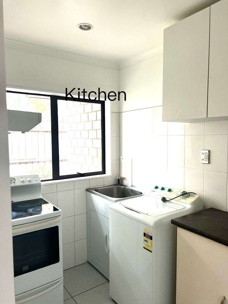 102 Middlefield Drive Flat Bush_12