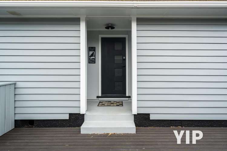 34 Spur Grove Titahi Bay_10