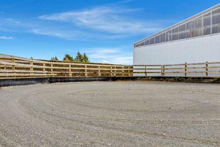 646 Grange Road Burnham_32