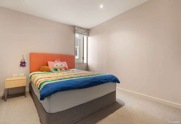 401/25 Don Mckinnon Drive 10862_4