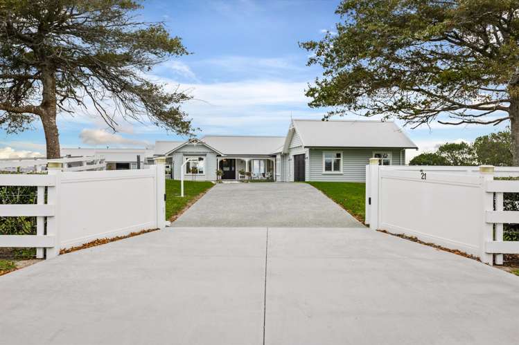 21 Diamond Lane Riverhead_2
