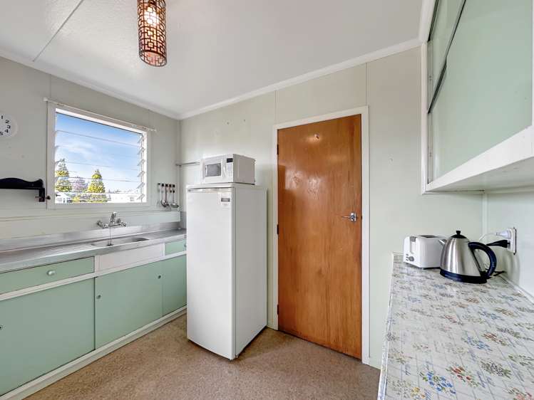 6 Maryburn Road Twizel_9