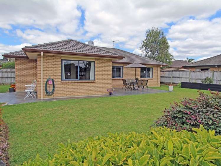 15 Greta Banks Place Wattle Downs_9