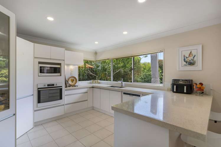 56 Nicholas Road Somerville_11