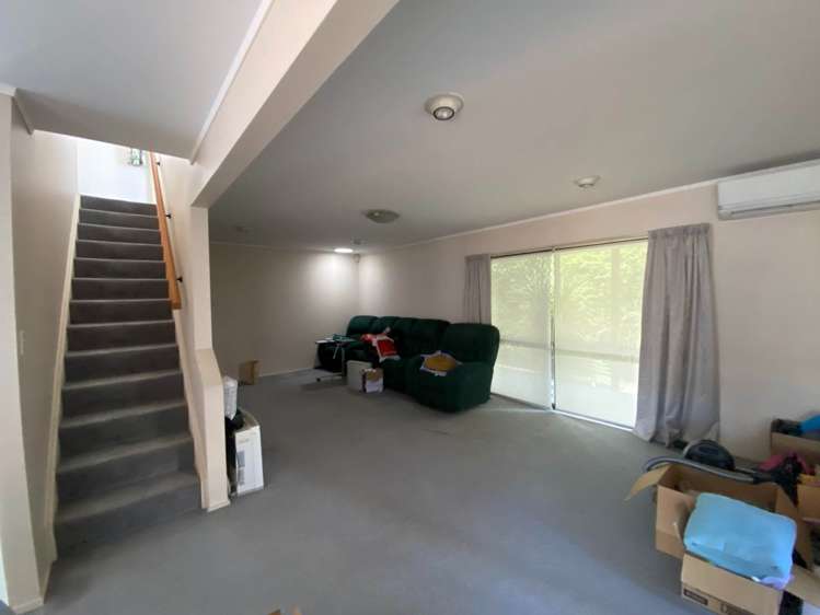 47 Puketea Street Blockhouse Bay_13