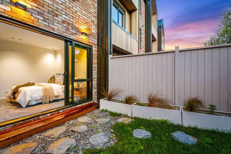 8/282 Point Chevalier Road Pt Chevalier_2