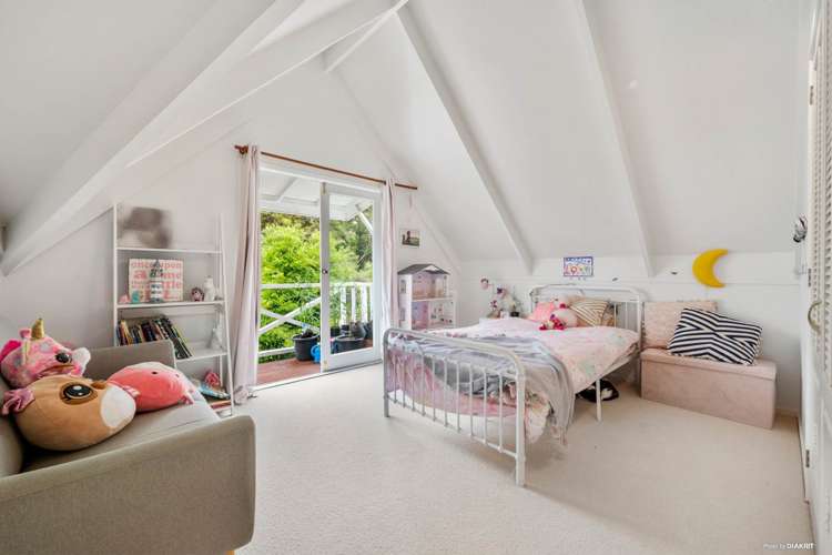 653 East Coast Road Browns Bay_10