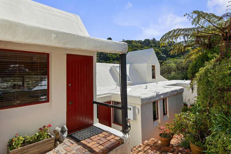 22 Rakeiora Grove Korokoro_23